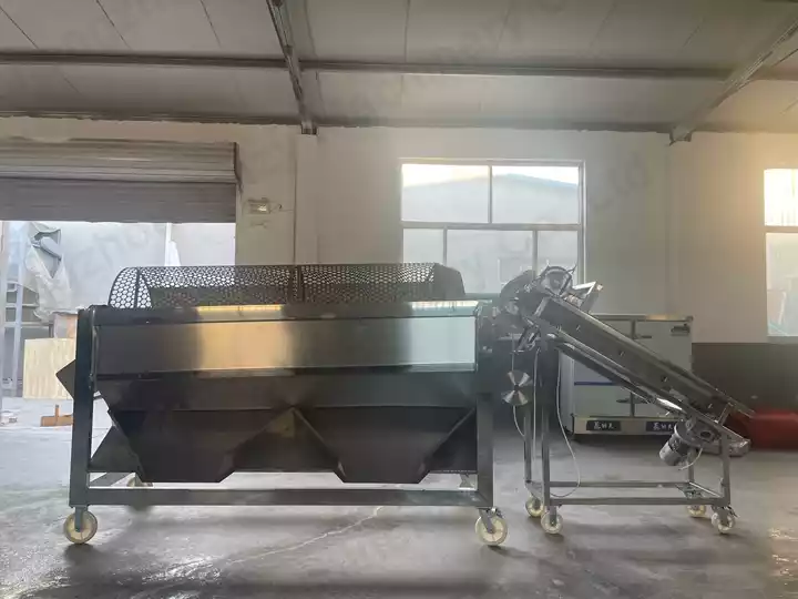 कोकोआ फल स्प्लिटर क्रैकर
