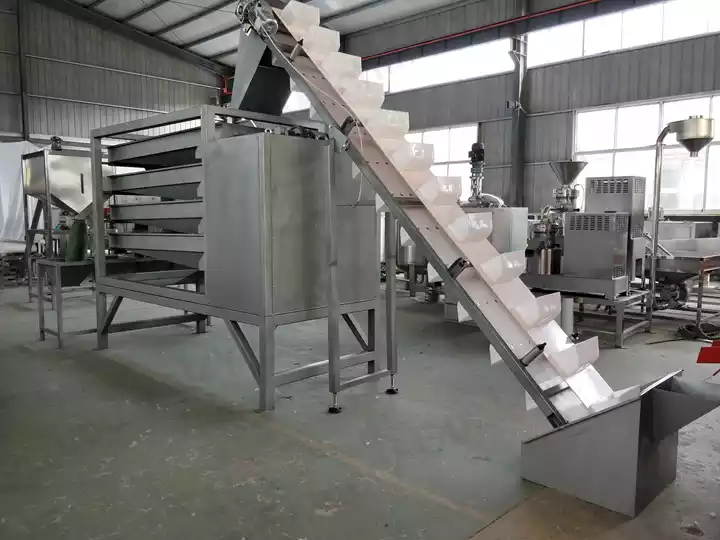 Automatische Erdnusskernklassifizierungsmaschine