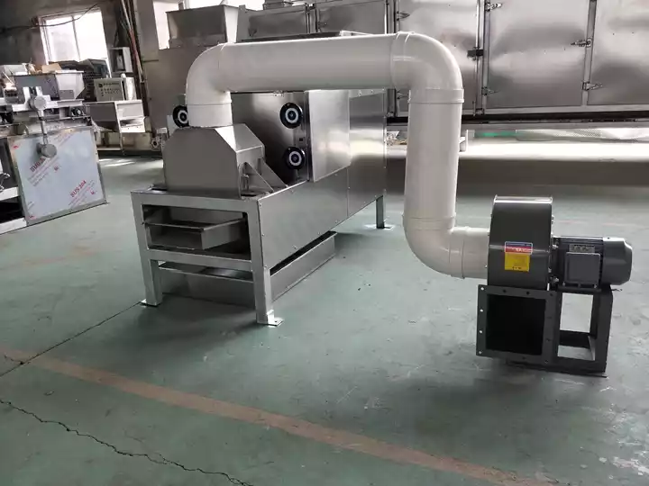 三ローラー粒状造粒機