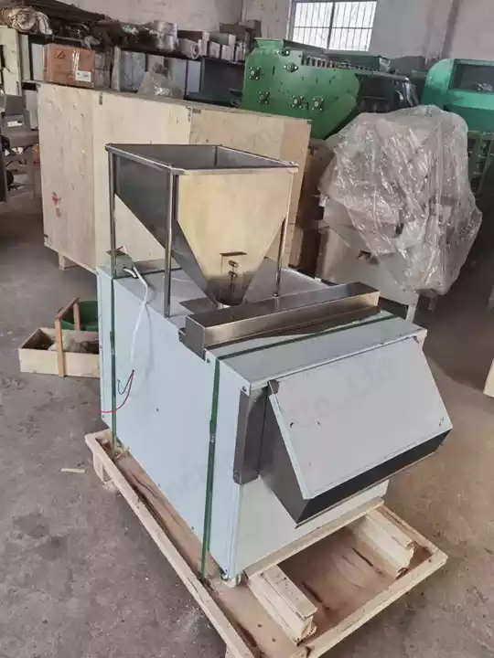 Automatic Peanut Slicer