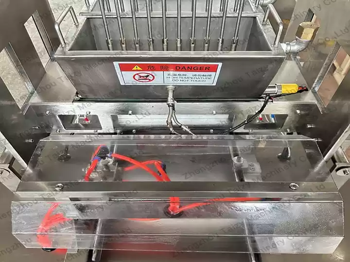 Semi-Automatic Gummy Candy Depositing Machine