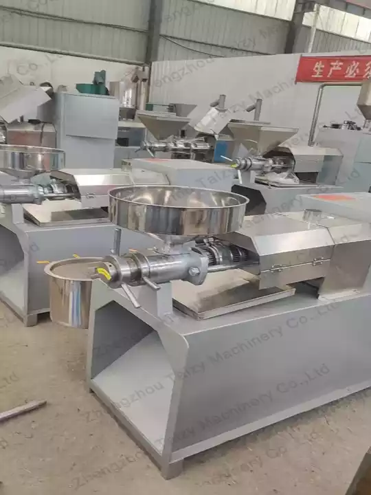 High oil yield screw oil press