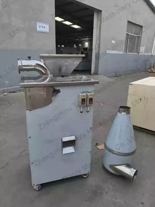 Cocoa bean shell removing machine